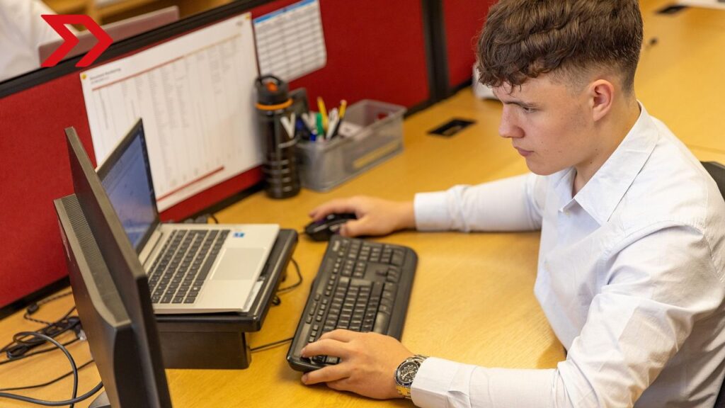 Jornada de 40 horas preocupa al 85% de las empresas El 85% de las empresas mexicanas considera que la reducción de la jornada laboral a 40 horas representa un riesgo operativo.