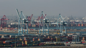 Dibermex: José Adato Steierman Anuncia Expansión en Panamá y República Dominicana a capacidad de Dibermex para manejar su cartera de más de 700 productos y servir a su red de más de 250 distribuidores en 40 ciudades.