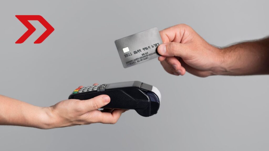Cobro extra por pagar con tarjeta de crédito o débito es ilegal: Profeco podría multar hasta con 2.3 mdp