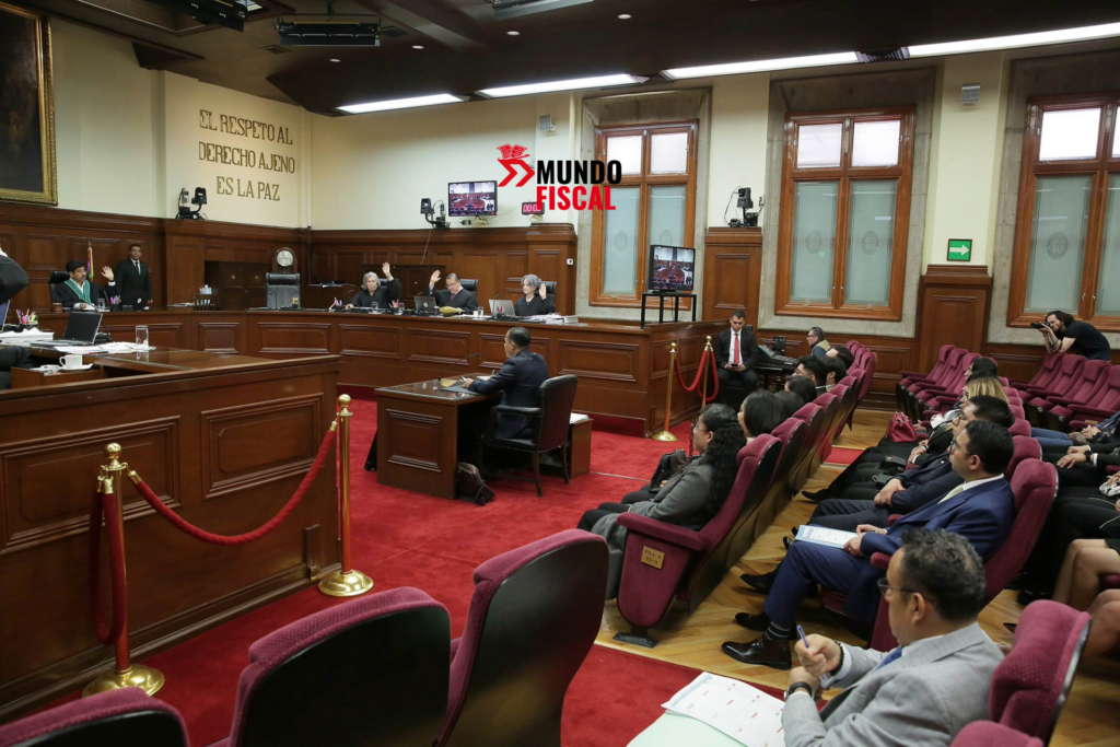 La Suprema Corte avaló la regla para calcular pagos provisionales al salir del RESICO y descartó violaciones a la equidad tributaria.