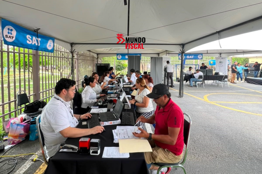 El SAT llevará su Oficina Móvil a 24 estados. Conoce las ubicaciones, horarios y servicios como RFC, e.firma y Constancia de Situación Fiscal.