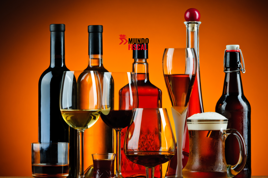 Las tasas de IEPS al alcohol permanecen en 26.5%, 30% y 53%. Organizaciones buscan modificar el esquema durante la discusión legislativa.