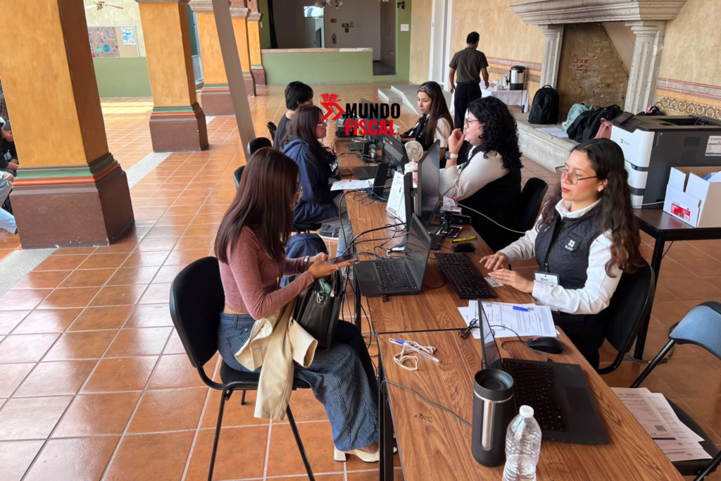 El SAT desplegará 69 unidades móviles en 48 municipios. Revisa dónde estarán y qué trámites podrás realizar sin cita esta semana.